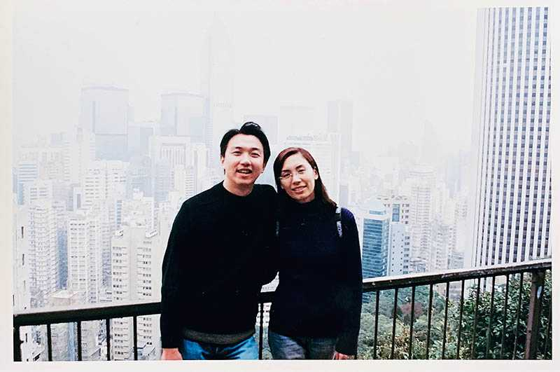 導演王維明與伊林娛樂副董陳婉若從大學時代就開始交往，婚後多年來一直都還是彼此最好的支柱。（圖／伊林娛樂提供）