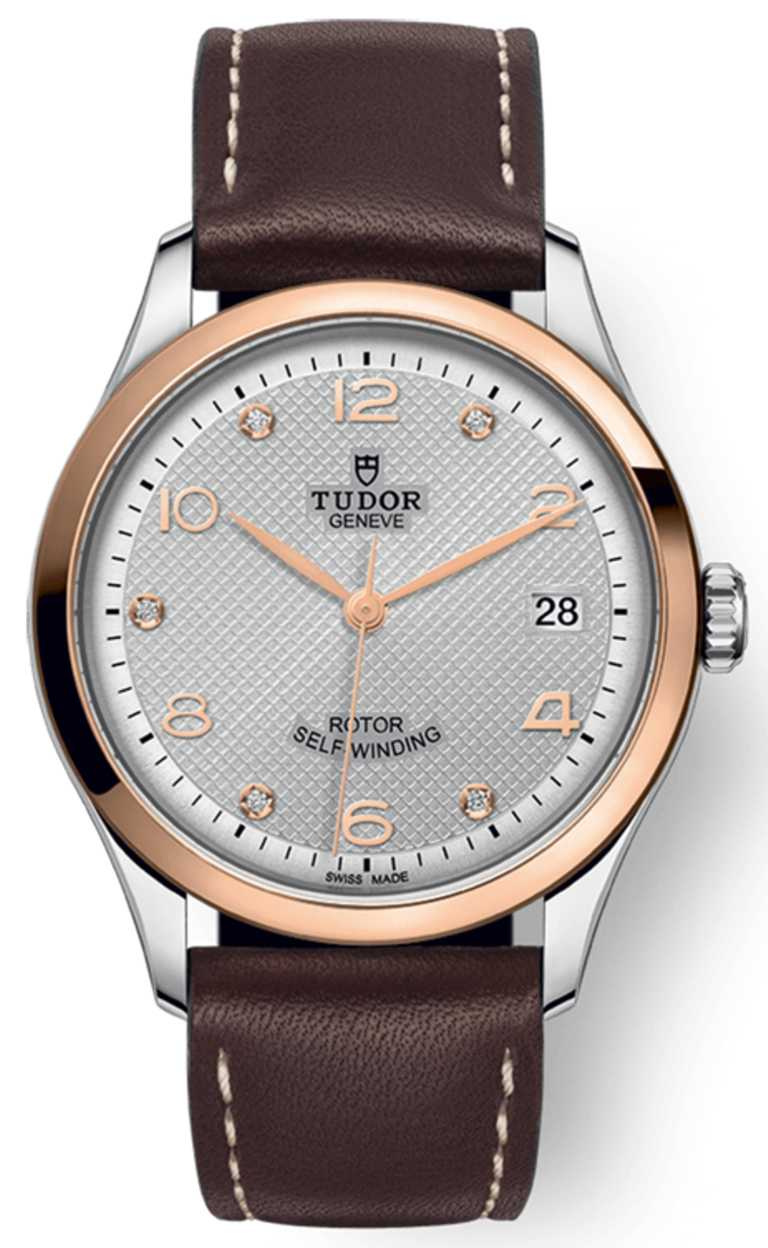 TUDOR「1926」系列腕錶，36mm，銀色鑲鑽錶面，棕色皮錶帶╱85,000元。（圖╱TUDOR提供）