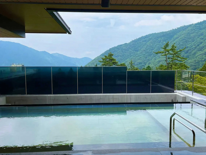 箱根小湧園飯店露天溫泉浴池。（圖／Trip.com提供）