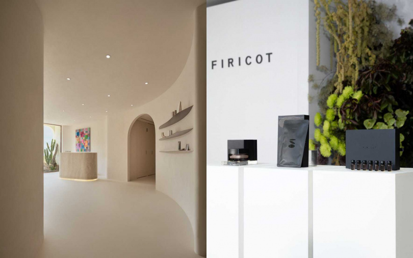 杉杏推出可在家使用的「奢華醫美保養系列」,要讓消費者把醫美等級的護膚儀式化為日常。(圖/品牌提供)