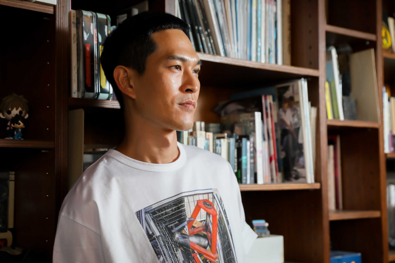個性害羞的阿奎被認為適合演神秘感十足的角色。（圖／侯世駿攝）