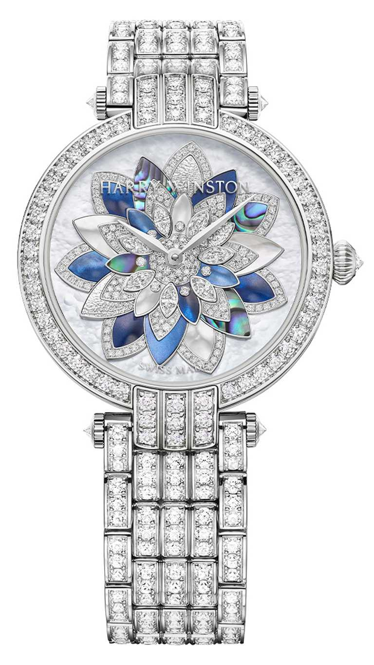 HARRY WINSTON「Premier卓時系列Lotus自動腕錶」，18K白金錶殼，31mm，262顆鑽石╱3,500,000元。（圖╱HARRY WINSTON提供）