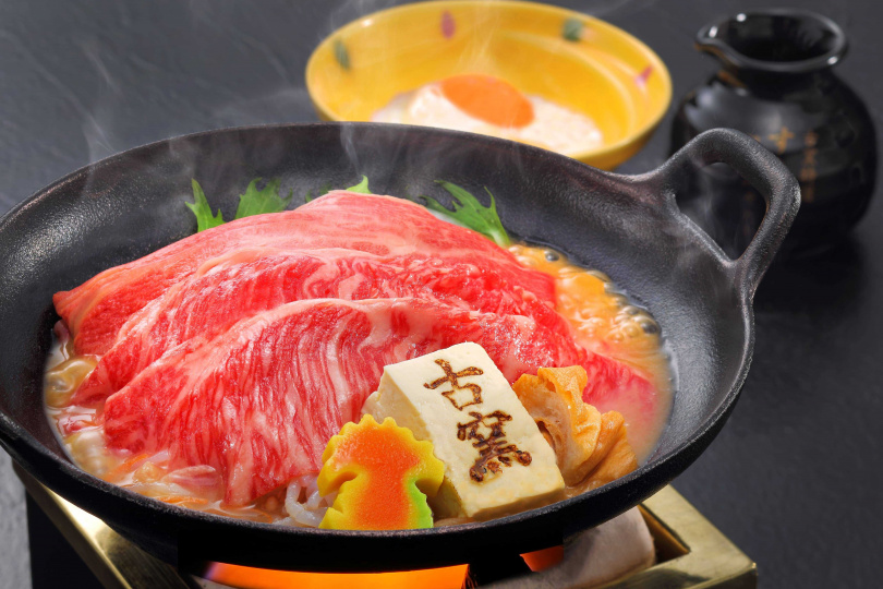 「胡麻味噌壽喜燒鍋」。(圖/日本之宿 古窯提供)