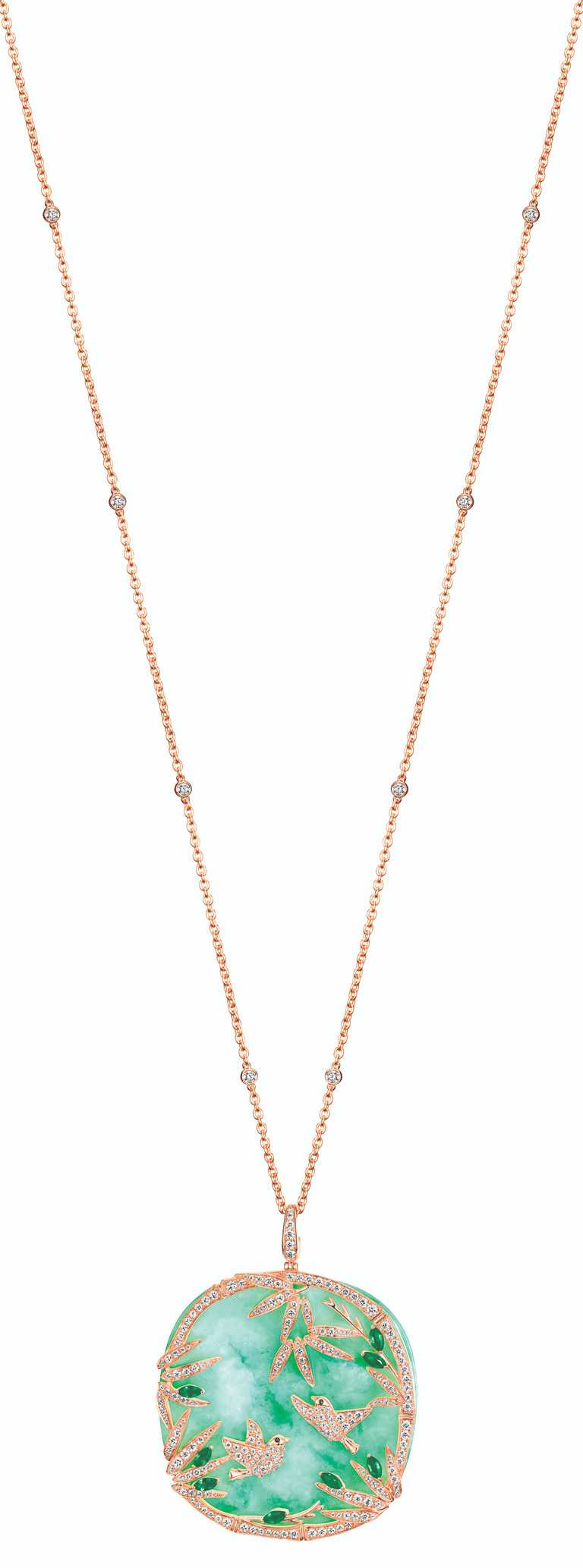 Qeelin「Love Whisper」18K玫瑰金、翡翠、鑽石及綠寶石項鍊，限量8件╱985,000元。（圖╱Qeelin提供）
