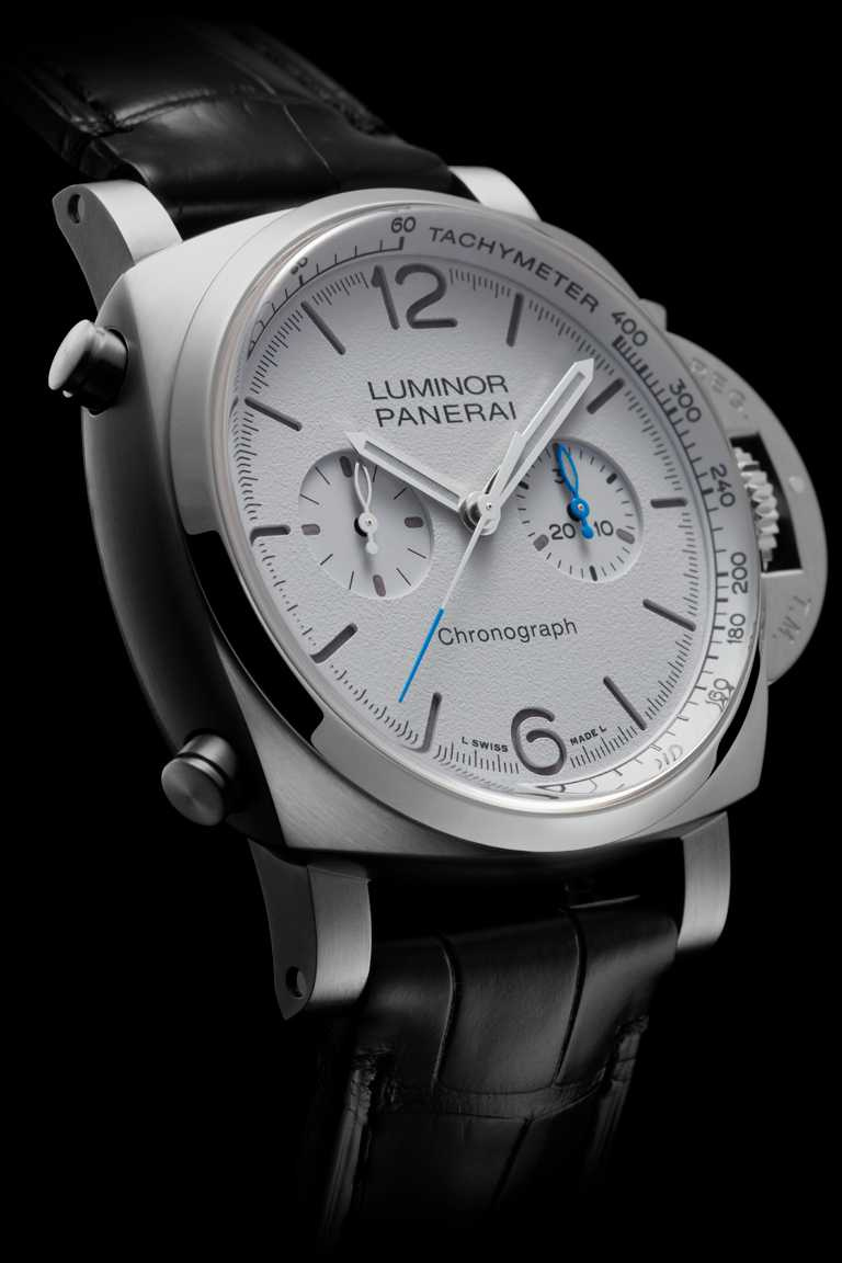 PANERAI「Luminor Chrono」計時腕錶（#PAM01218），磨砂精鋼錶殼，44mm，P.9200型自動上鏈機芯，白色啞光三明治錶盤╱280,000元。（圖╱PANERAI提供）