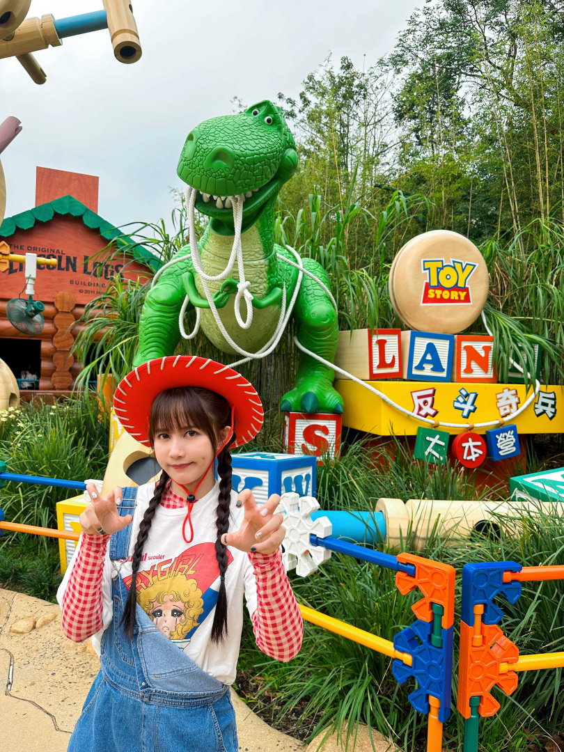 琳誼開心到香港迪士尼遊玩。（圖／相映國際提供）