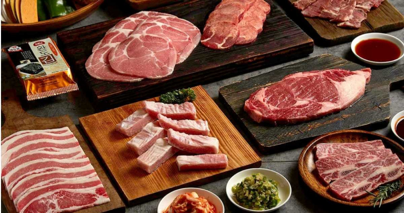 肉次方推出1.5公斤超大肉量的「燒肉星球禮盒」。