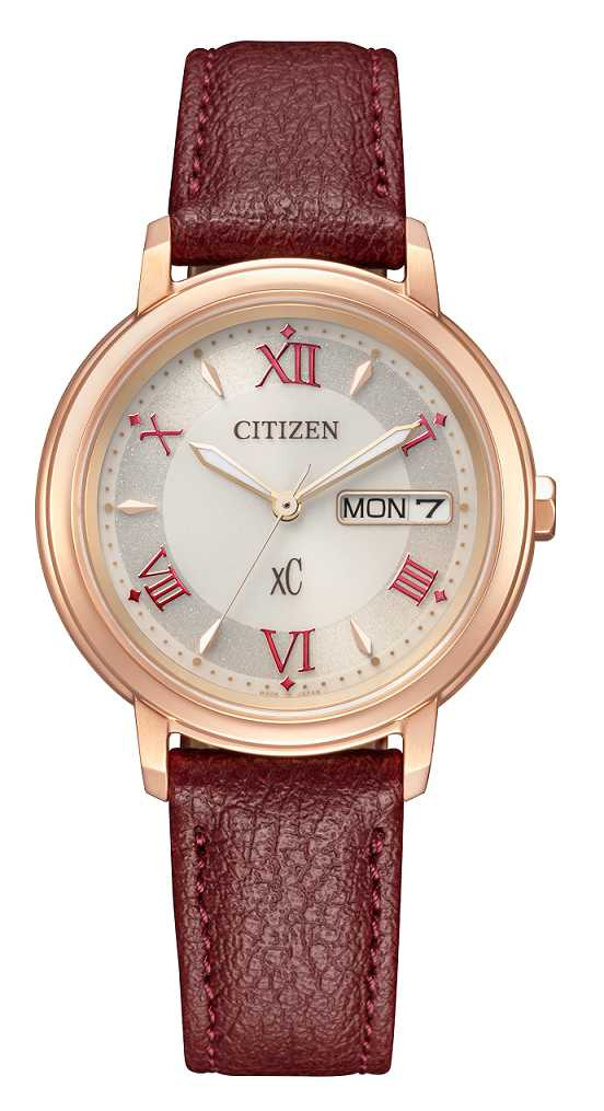 光動能Day-Date三針錶款EW2427-19A，以粉紅金錶殼搭配紅色蘋果皮製環保材質錶帶，賦予腕錶自信氣息。（圖／品牌提供）