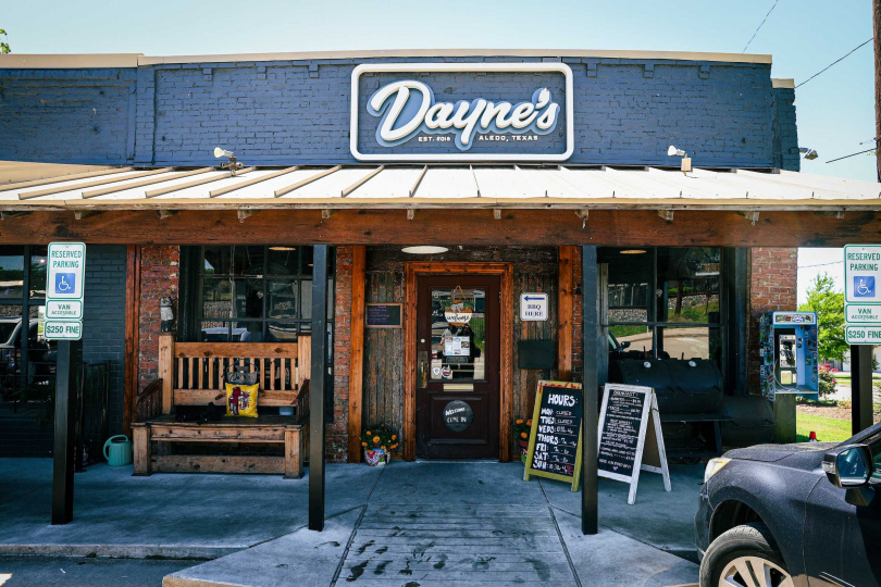 有許多外地饕客會不遠千里專程前往Dayne’s Craft BBQ德州本店,希望一嘗正宗德州燒烤風味。(圖/Dayne’s Craft Barbecue提供)
