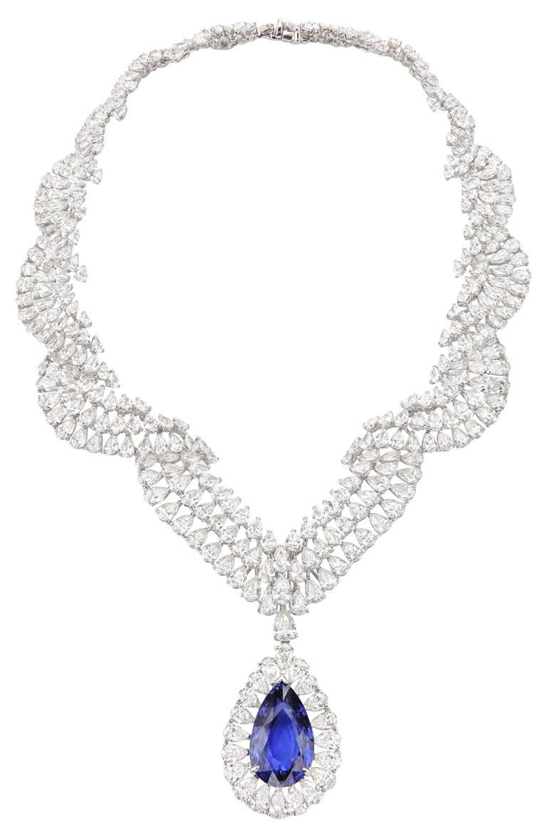 Chopard「頂級珠寶」系列藍寶石套組，項鍊╱價格店洽。（圖╱Chopard提供）