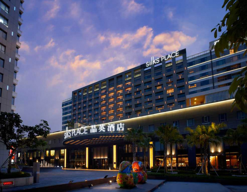 迎全球夯劇「魷魚遊戲」熱潮，台南晶英酒店推「我是晶英457號」餅乾盒挑戰遊戲。（圖／業者提供）