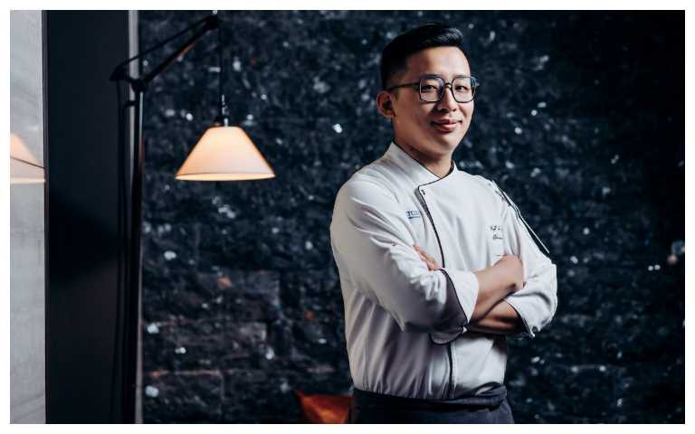 慕軒飯店主廚蔡鎮 Abraham Tsai，將傳統佳餚注入新世代創意，呈現出兼具視覺美感與味覺享受的餐食況味。（圖／慕軒飯店GUSTOSO提供）