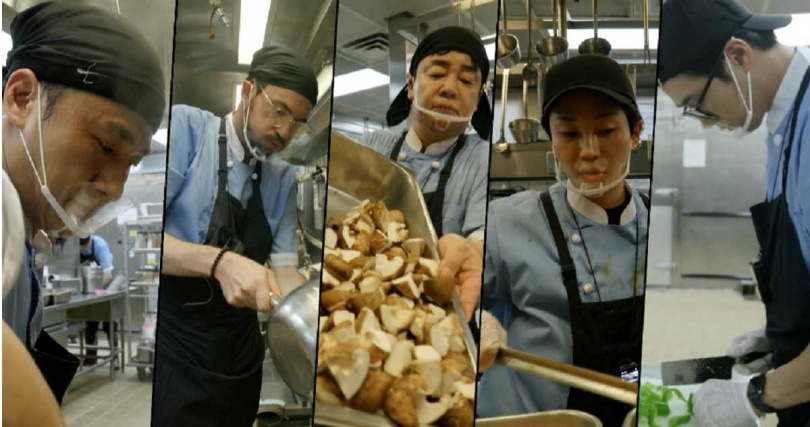 極限外燴廚師團來到駐韓美軍基地宣揚韓食，只要獲得其中400人的「讚」賞，就能獲得休假獎勵。（圖／中天綜合台提供）