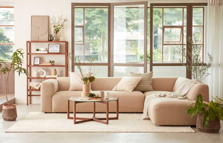 波蘭手工沙發品牌Sits Annie布質沙發，符合現代居家的模組化沙發系統，絕對是媽媽的夢中情沙發！