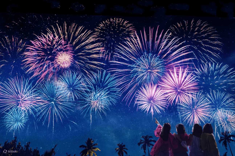夜晚JUNGLIA樂園還將有精彩的煙火秀。(示意圖,圖/Klook提供)