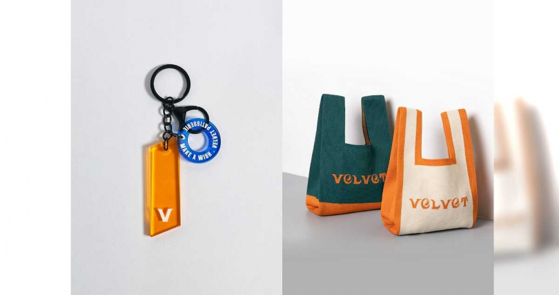 下單「月光劇場中秋禮盒」系列送品牌限定精美鑰匙圈（左），消費滿3,500元再贈限量設計師款針織提袋。（圖／法絨提供）