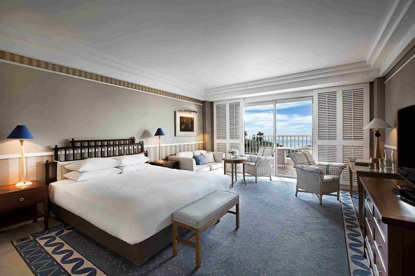 位於中文觀光園區的五星級「濟州島新羅酒店」,以頂級服務、溫水泳池與 SPA 設施,讓旅人在冬季採橘行程後也能享受奢華放鬆的度假體驗。(圖/Booking.com提供)