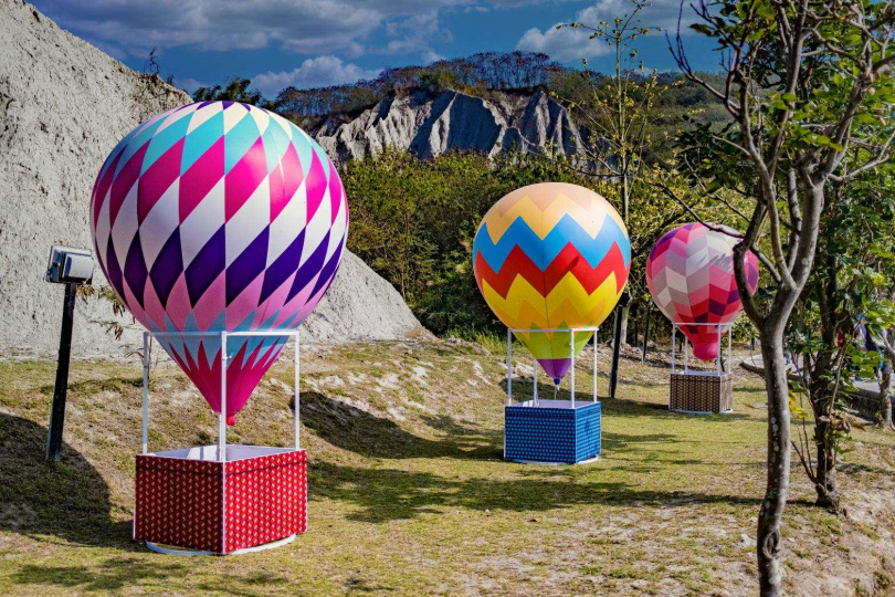 月世界熱氣球裝置藝術。