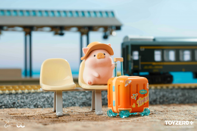 喜歡跟朋友一起旅行的罐頭豬LuLu，成立了「豬朋引伴旅行社」。
