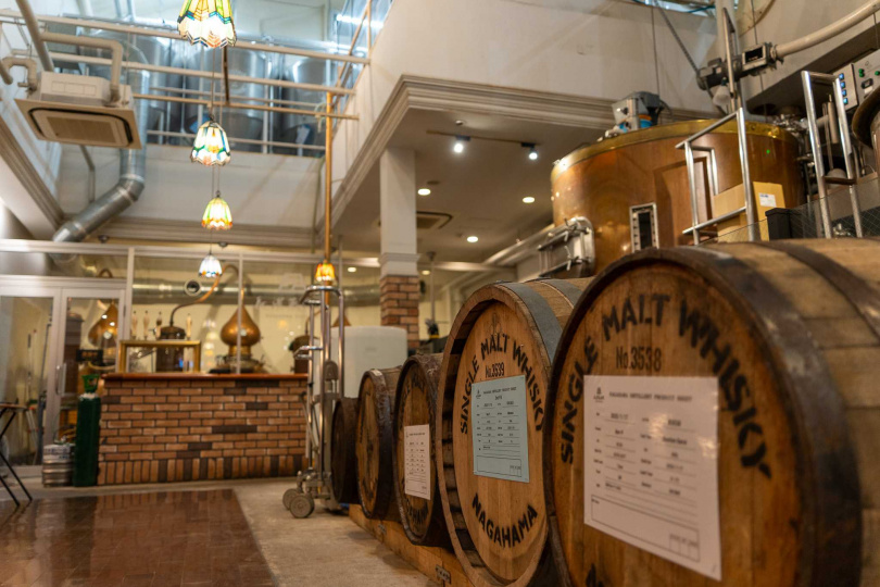 除了經典的「長濱Ale」，自2016年起更拓展至威士忌蒸餾，旗下品牌「AMAHAGAN」在國內外皆享有盛譽。（圖／業者提供）