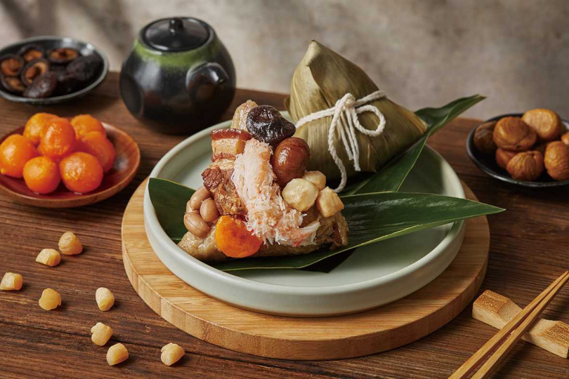 SOGO忠孝館錦霞樓 蟹肉干貝粽禮盒3入 售價619元 (預購至6月10日)（圖／業者提供）