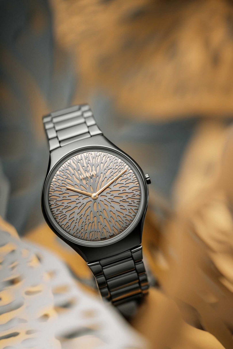 Rado瑞士雷達表True Thinline真我超薄系列世界花園合作款腕錶（葉門龍血樹）／建議售價87,400元（圖／品牌提供）