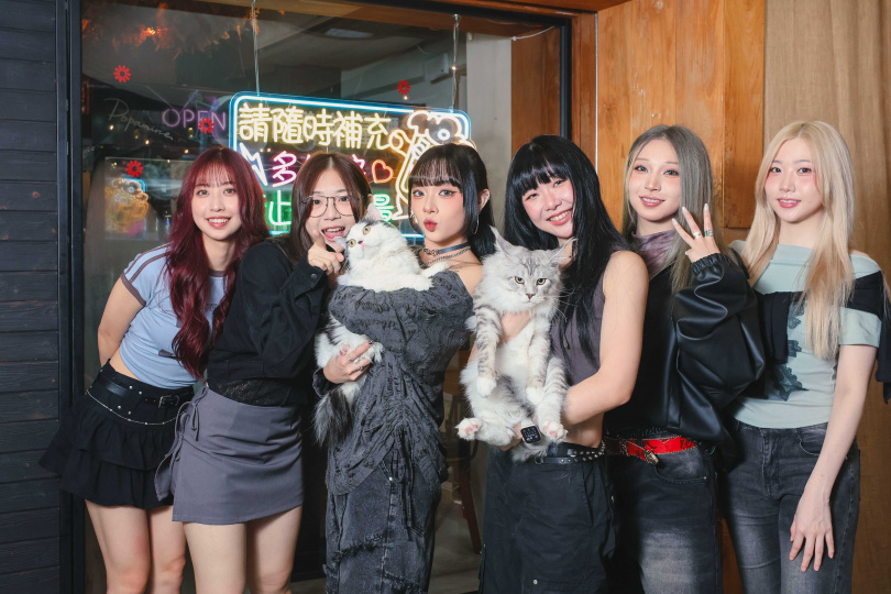 紫月光推出新歌〈嘿，好久不見〉。（圖／楊澍、侯世駿攝）