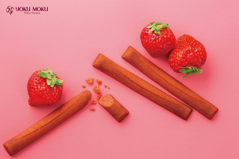 季節限定的「草莓餅乾棒」傳達出奶油、草莓兩種味道的和諧。（520元／盒、兩盒優惠990元）