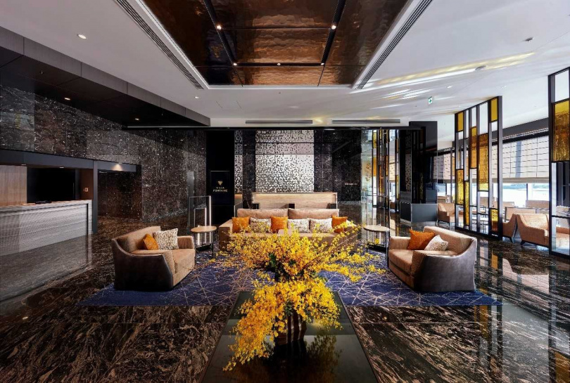 「VILLA FONTAINE PREMIER 羽田機場」低調且奢華的飯店大廳。