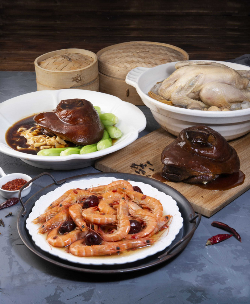 「漢來豪華澎湃年菜免運組」，在家也能享用漢來五星主廚的好手藝（圖 / 漢來美食）