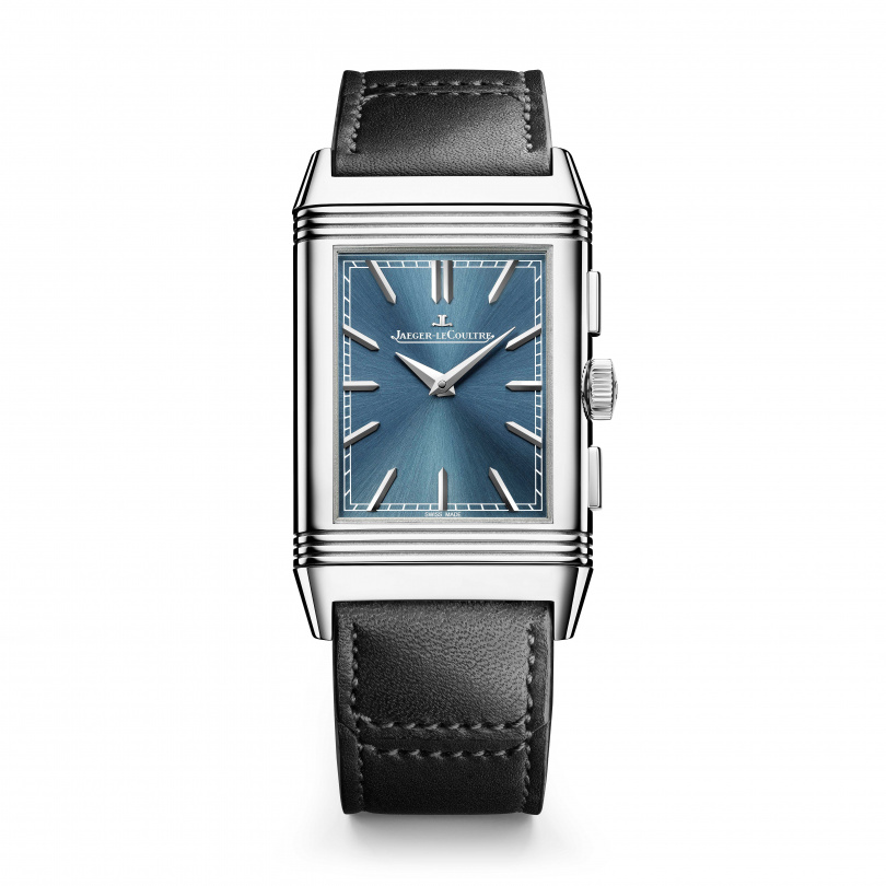 Reverso Tribute Chronograph翻轉系列計時腕錶，色調冷峻的精鋼錶殼，與藍灰色錶盤相得益彰。