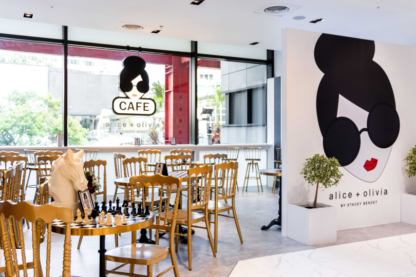 alice + olivia café是全球首間品牌常態性咖啡館。（圖／alice + olivia café提供）