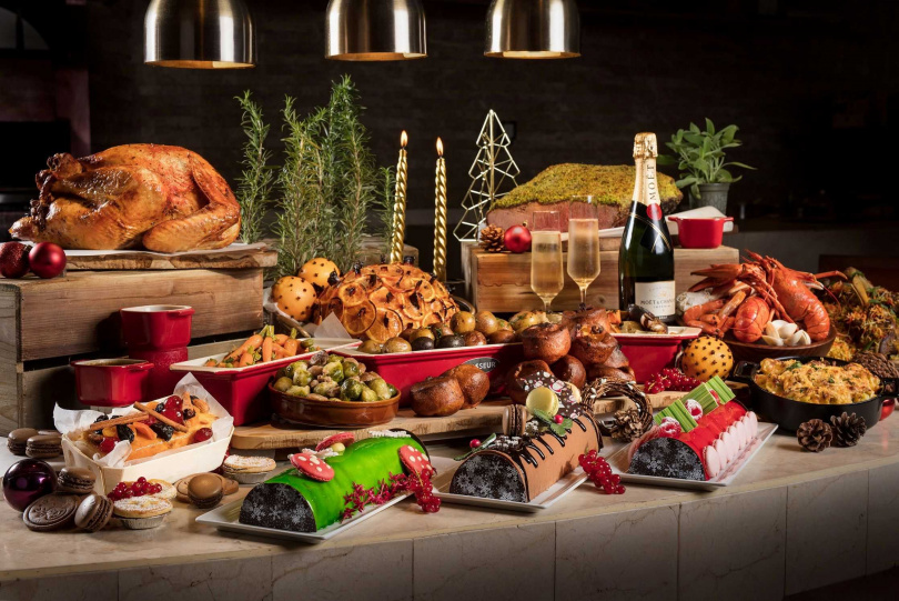 「盛宴」環球美饌自助餐廳將於聖誕和跨年夜期間推出節慶自助晚餐。