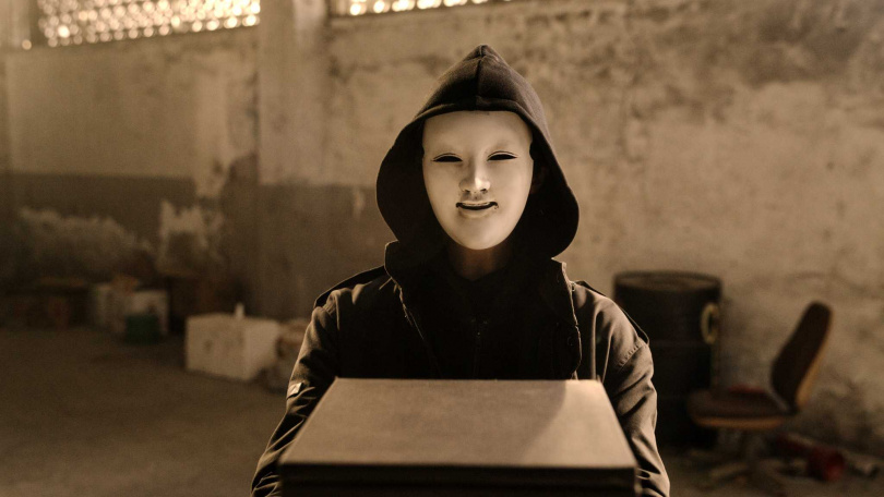 《黑盒子》關鍵角色「面具神秘客」由莫允雯演出。（圖／雄影提供）