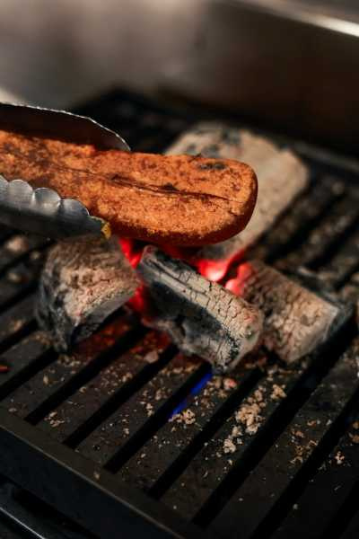 名作家舒國治口中的「台北歡樂角落」貓下去,連續四年獲得500盤肯定。(圖片來源/品牌提供)