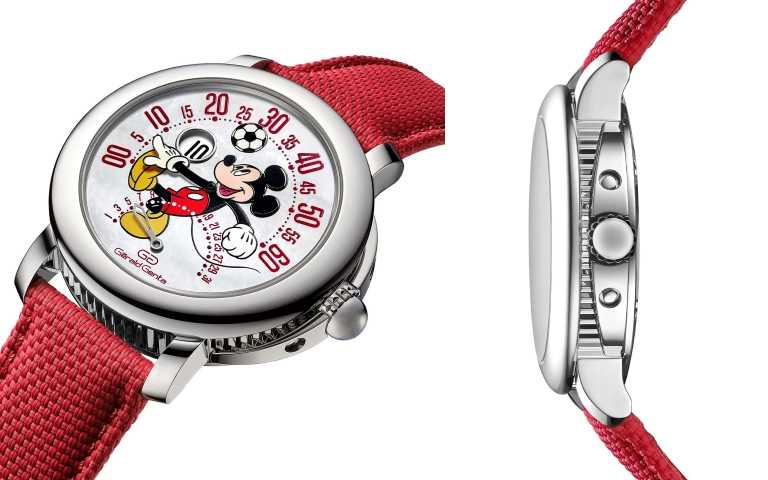 錶盤最外圈的紅色分鐘刻度盤也十分醒目，呼應著米老鼠經典的紅色短褲及紅色紋理橡膠錶帶。（圖／品牌提供）