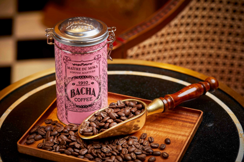 典藏系列「象皇后咖啡（Elephant Queen Coffee）」，完美結合兩種或多種單一產地咖啡，形成新鮮花香氣息與去殼花生的驚喜風味，是母親節嚐鮮首選。