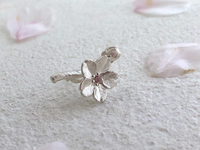 Garrotin櫻花純銀耳扣(圖:Pinkoi)