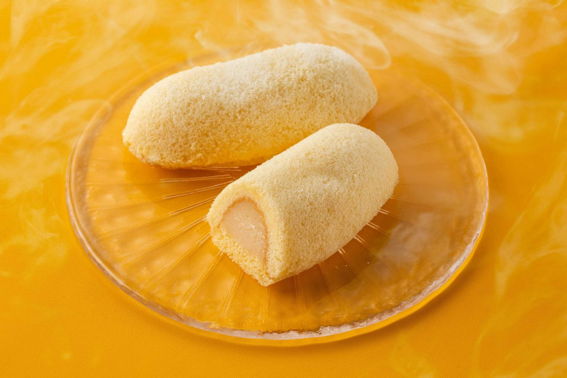 「經典原味蛋糕」擁有蓬鬆軟綿蛋糕體及使用新鮮香蕉搗成糊、充滿天然甜香蕉氣的卡士達內餡。