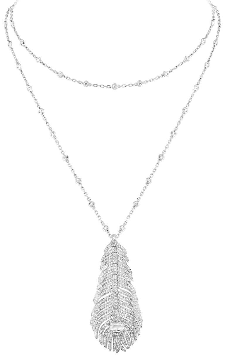 BOUCHERON「Plume de Paon」系列孔雀羽毛項鍊，白金750材質，鑲嵌564顆鑽石（約4.97克拉）╱1,830,000元。（圖╱BOUCHERON提供）