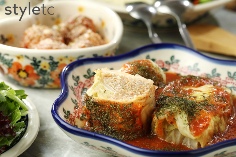 將豬肉、洋蔥切碎後與米飯捏成團，包入高麗菜卷，是道台灣人接受度最高的波蘭家常料理。（200元）（圖／于魯光攝）