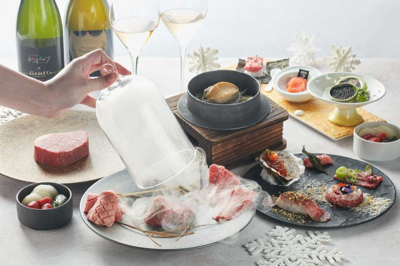 「冬璨套餐」包含生牛肉盛合、本日嚴選三拼、日本和牛極選菲力牛排和炊飯等等9道佳餚。