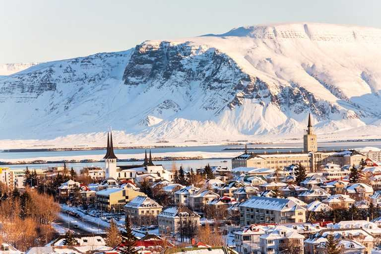 冰島盛夏之旅（Summer in Scandinavia），由冰島雷克雅未克崎嶇偏遠的海岸線出發。