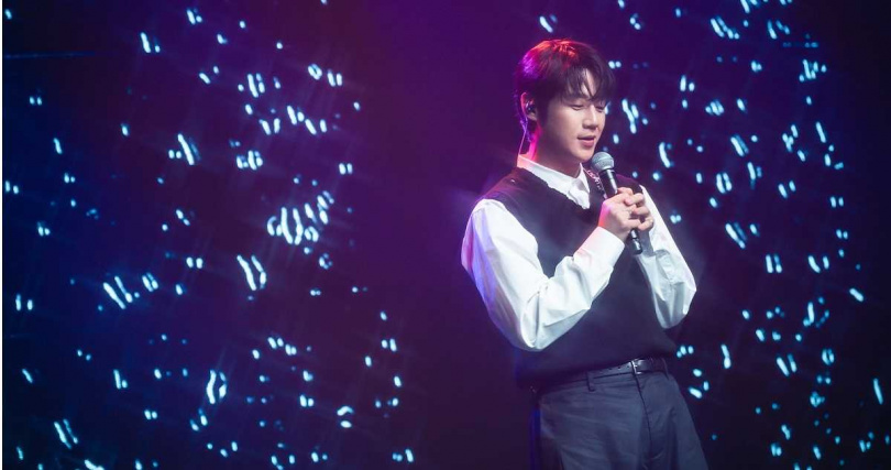 鄭準元準備許多貼身禮物送給粉絲。（圖／華貴娛樂提供）