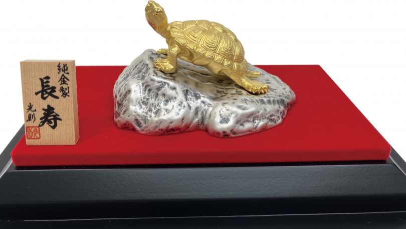 大淵銀器「光則」金龜擺飾長壽480,000元/個(圖/品牌提供)