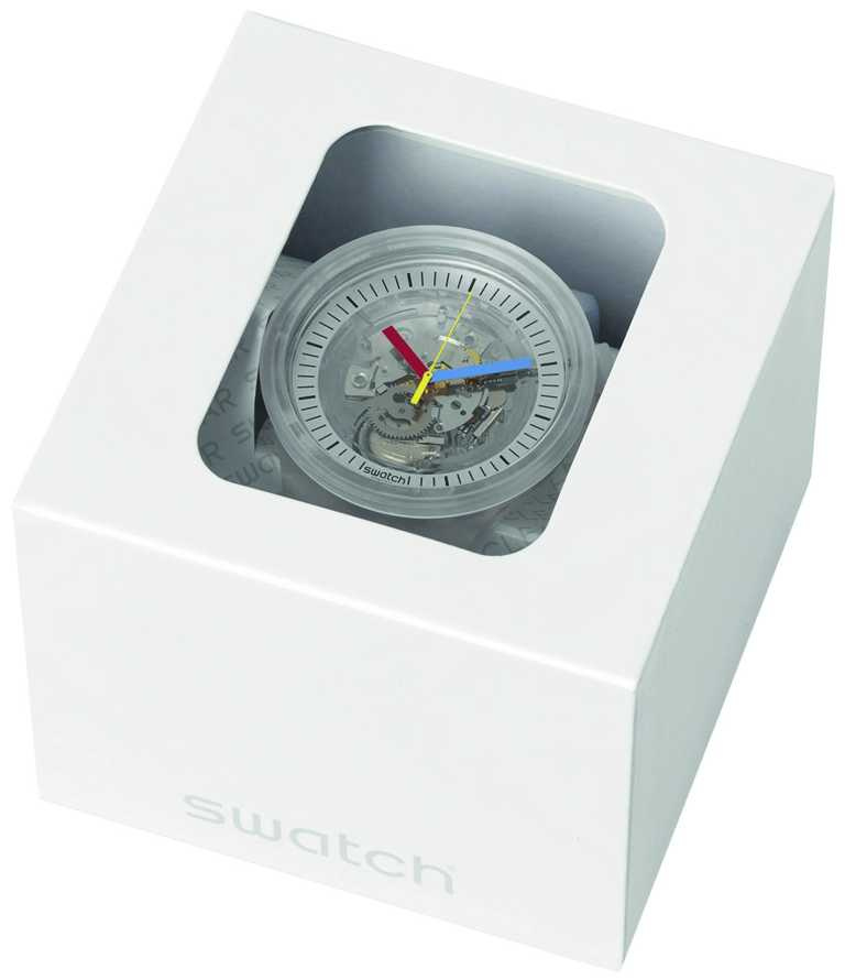 Swatch全新「Clearly Bold」腕錶與專屬錶盒╱3,450元。（圖╱Swatch提供）
