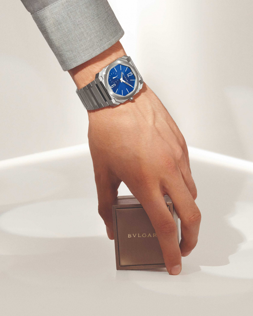 BVLGARI Octo Finissimo Automatic 緞面拋光精鋼超薄自動腕錶／參考售價398,700元（圖／品牌提供）