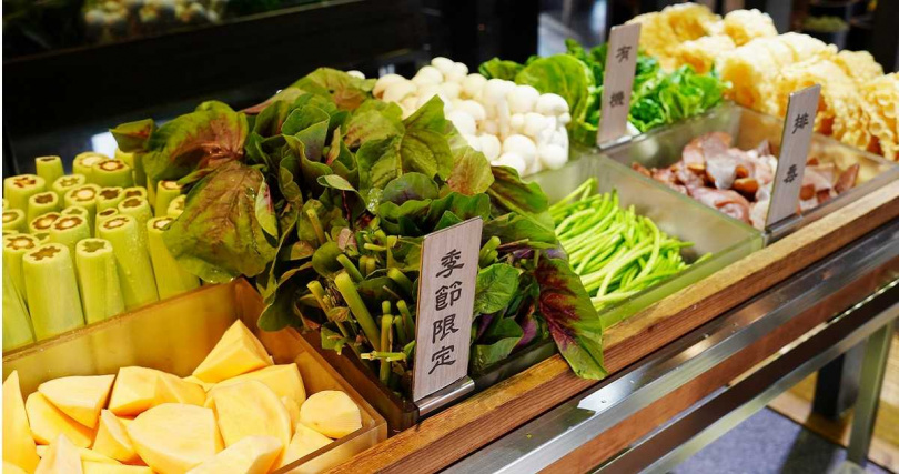 店家提供31種蔬菜選擇，還會依季節推出限定時蔬。