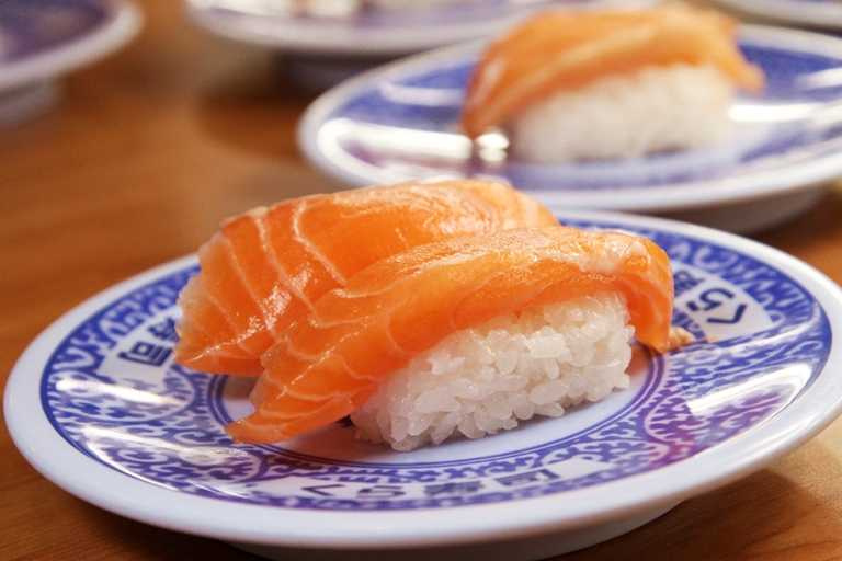 「雙倍盛生鮭魚」帶來兩倍的份量，也是必吃的限定新品。（40元）