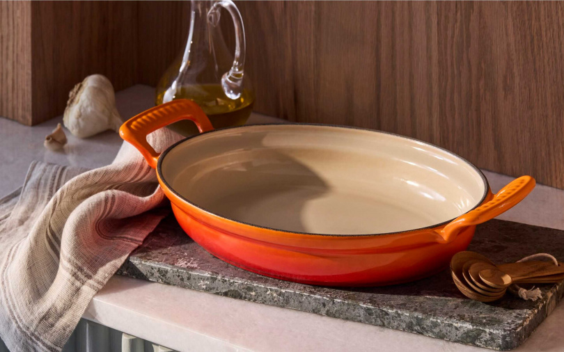 （Le Creuset）Modern Heritage系列優雅連結過去與現在，是回歸品牌初心的現代演繹。（圖片提供／LE CREUSET）